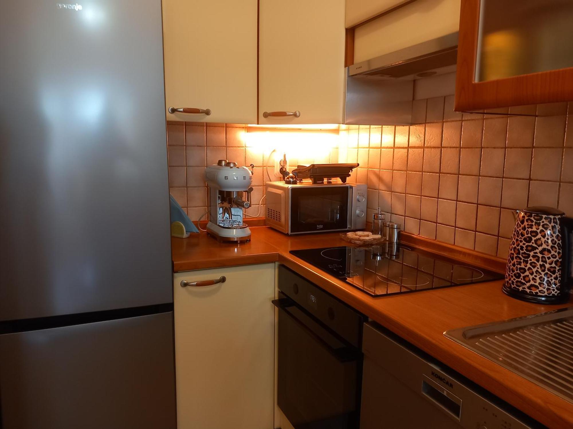 Apartment Harmony - Pleasant And Comfortable Place With A Balcony And A Secured Garage Split