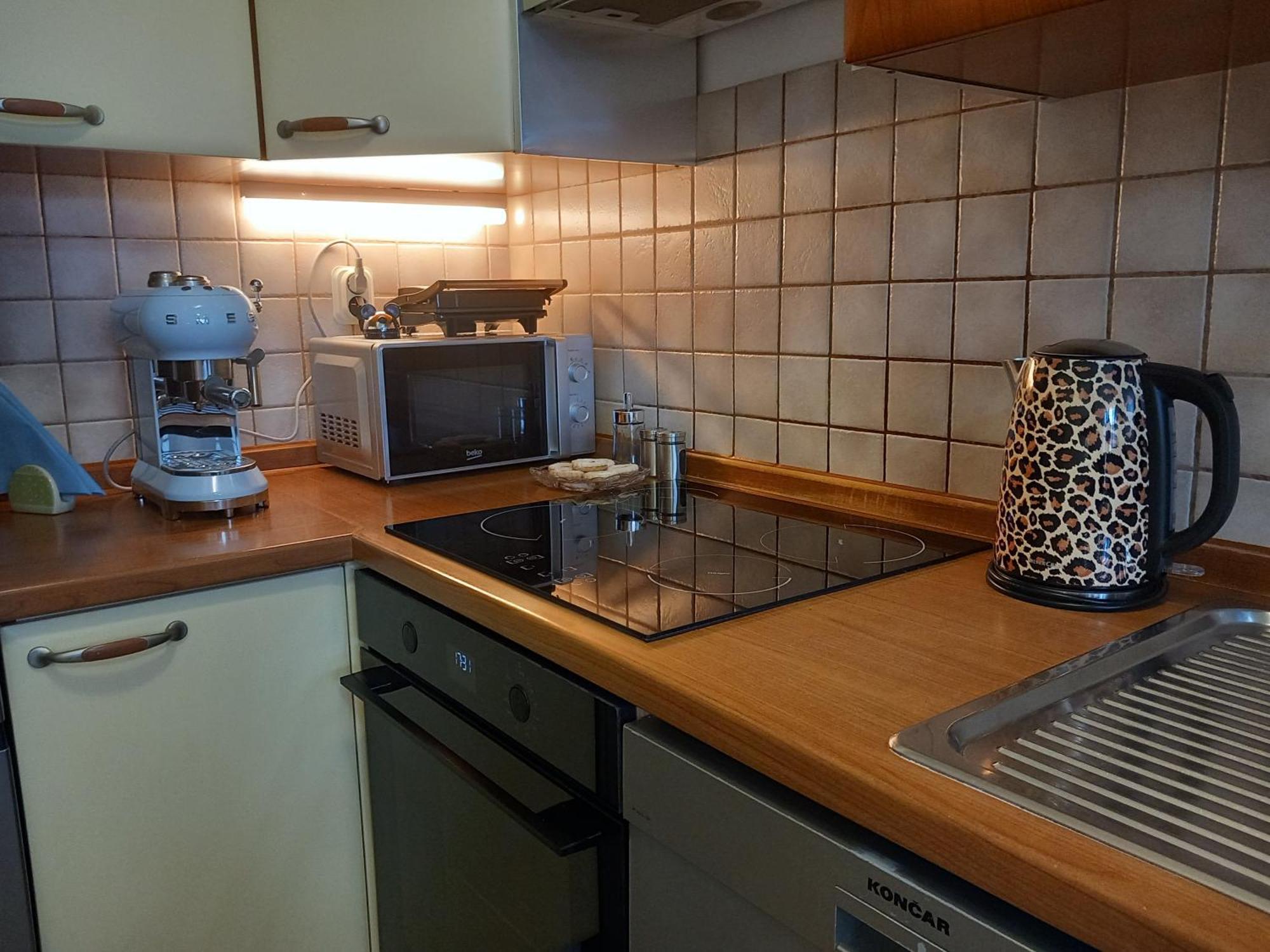 Harmony - Pleasant And Comfortable Place With A Balcony And A Secured Garage Apartment
