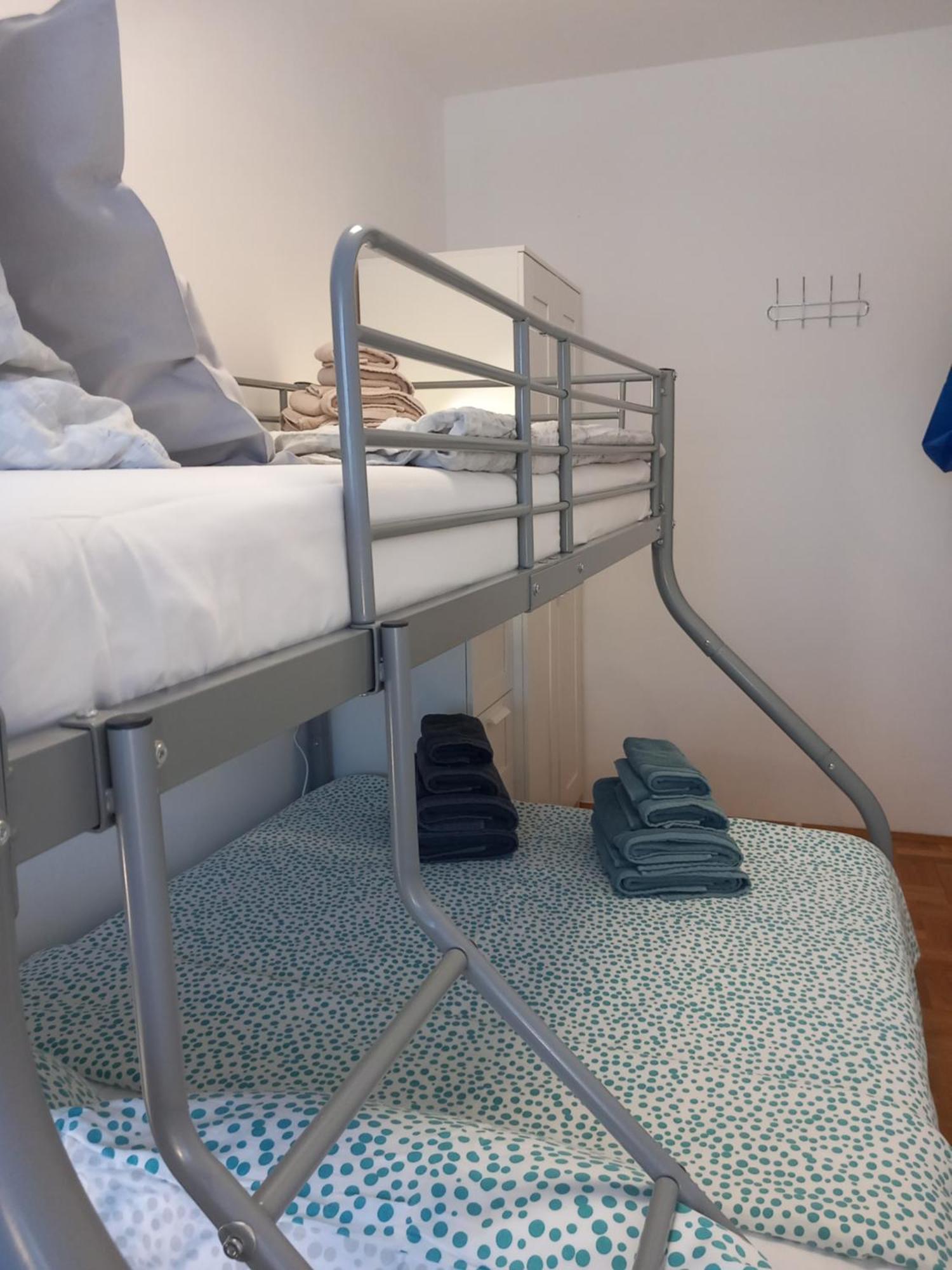 Harmony - Pleasant And Comfortable Place With A Balcony And A Secured Garage Apartment Split