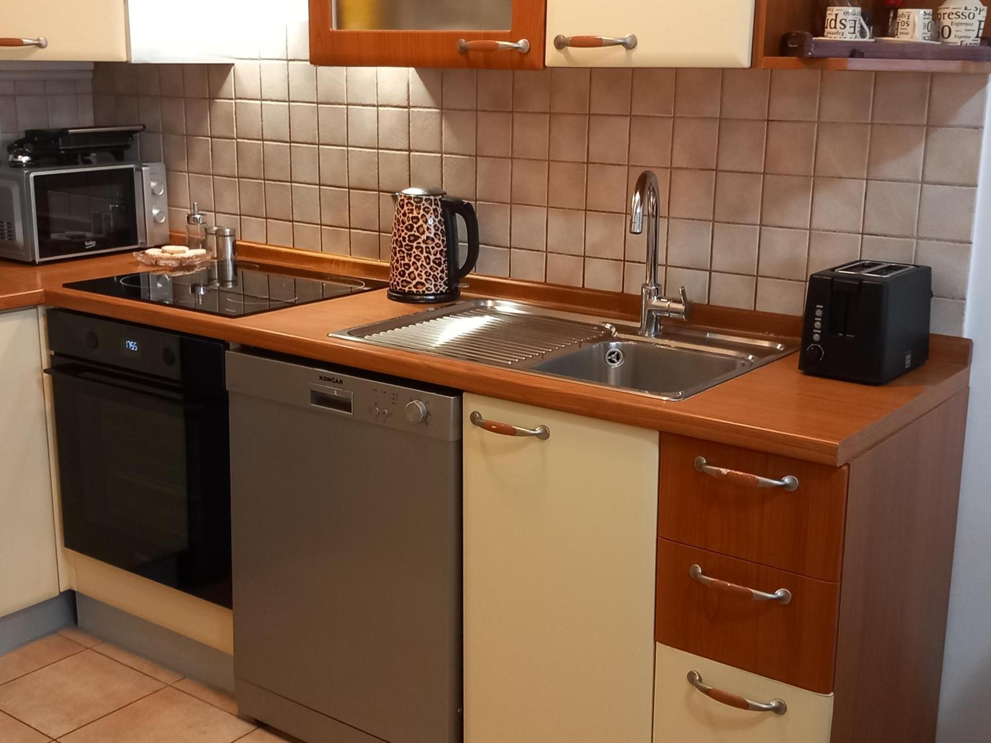 Apartment Harmony - Pleasant And Comfortable Place With A Balcony And A Secured Garage *