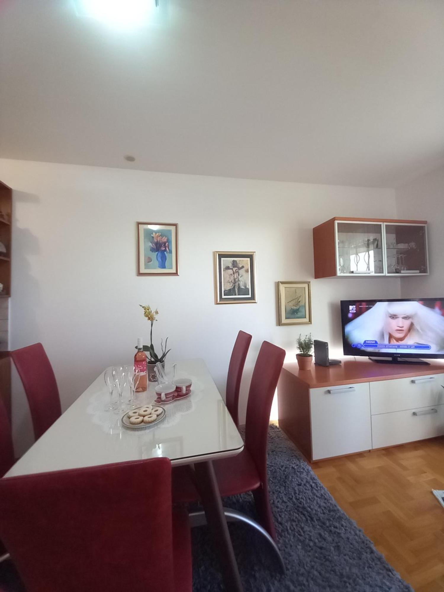 Apartment Harmony - Pleasant And Comfortable Place With A Balcony And A Secured Garage