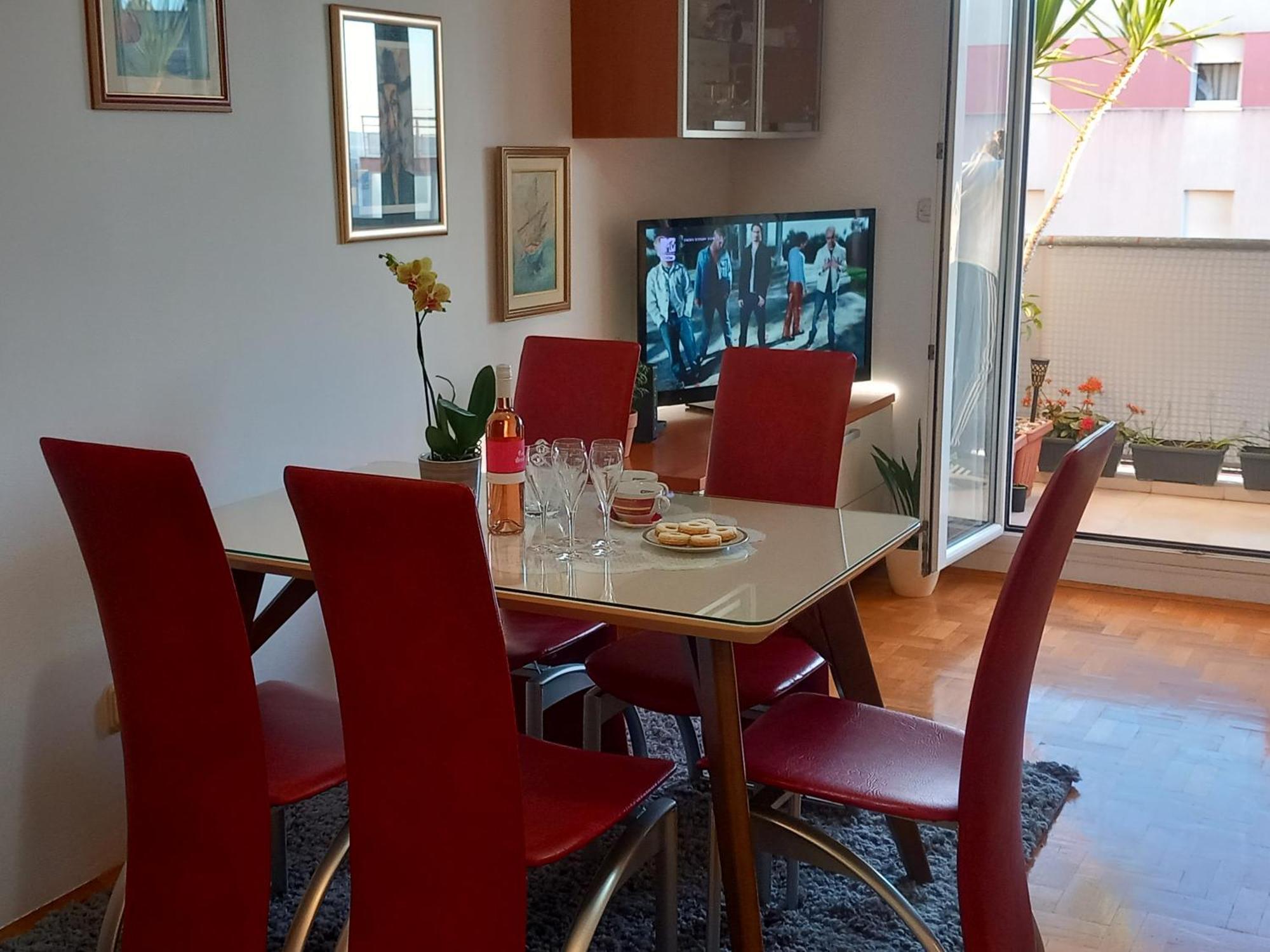 Harmony - Pleasant And Comfortable Place With A Balcony And A Secured Garage Split