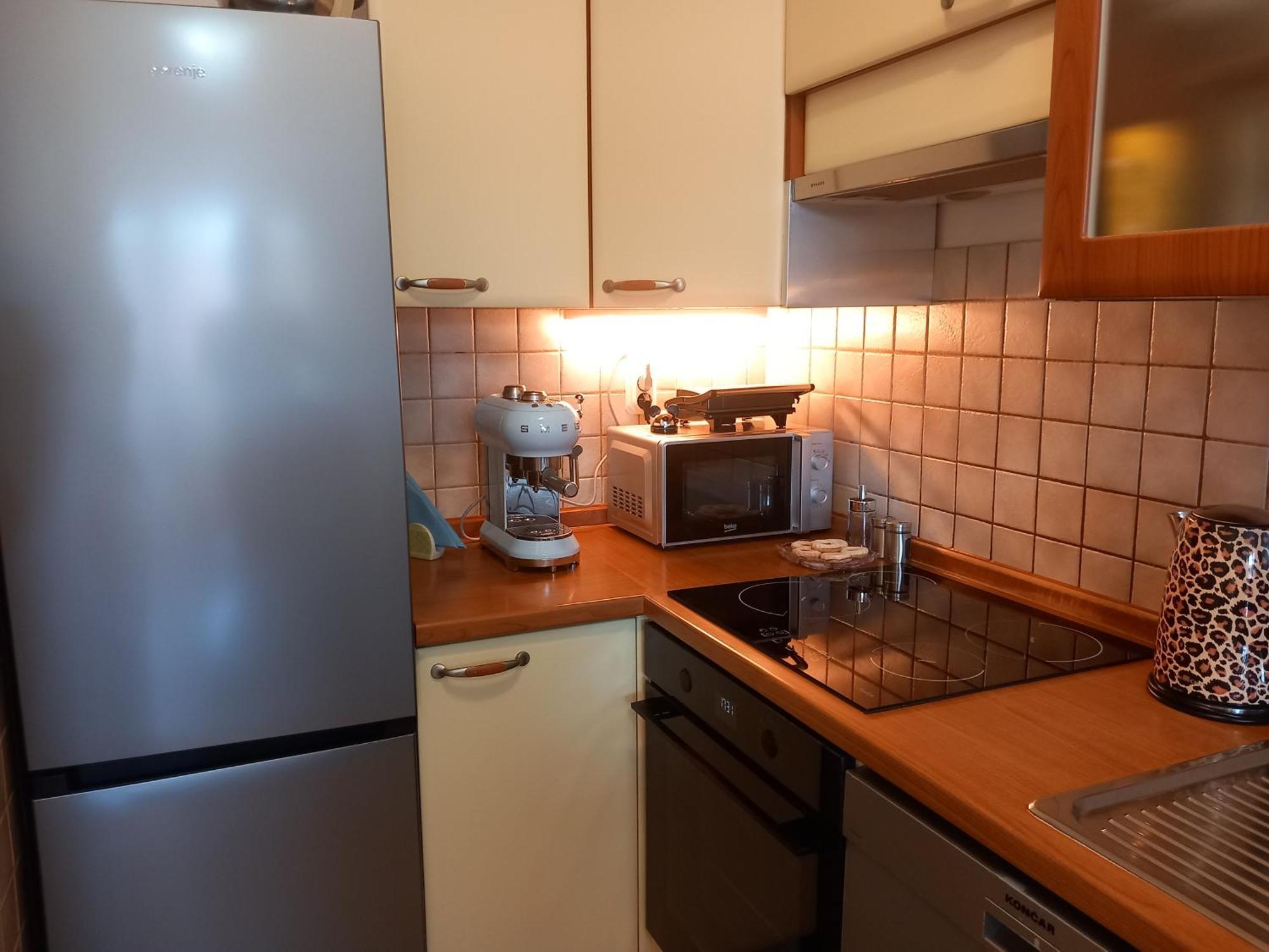 Harmony - Pleasant And Comfortable Place With A Balcony And A Secured Garage Apartment Split