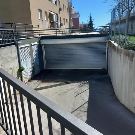 Apartment Harmony - Pleasant And Comfortable Place With A Balcony And A Secured Garage Split Exterior photo
