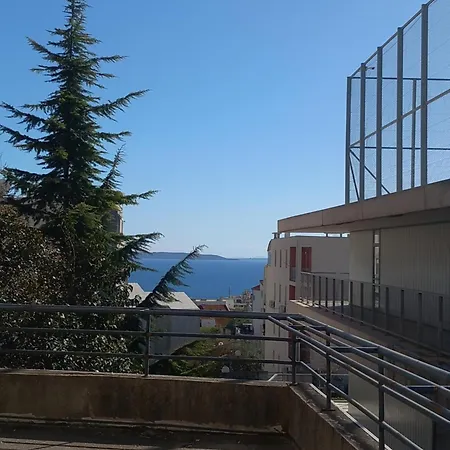 Apartment Harmony - Pleasant And Comfortable Place With A Balcony And A Secured Garage Split Exterior photo
