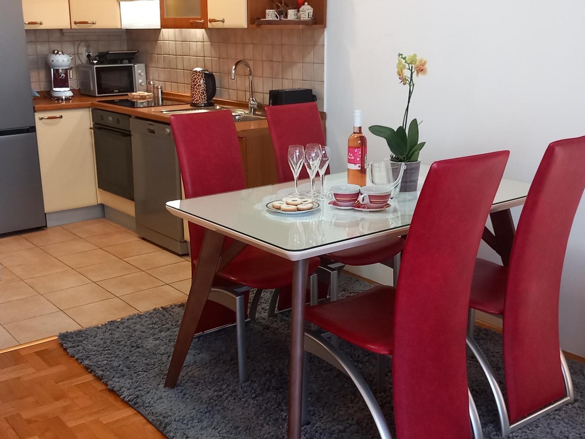 Apartmán Harmony - Pleasant And Comfortable Place With A Balcony And A Secured Garage Split